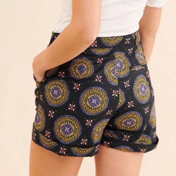 NWT Maeve by Anthropologie Abstract City Shorts Black Motif - Size: 4 - Picture 4 of 10